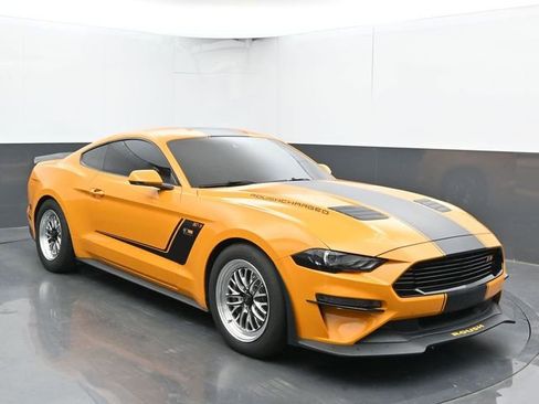 Used 2019 Ford Mustang GT Premium w/ GT Performance Package image 2