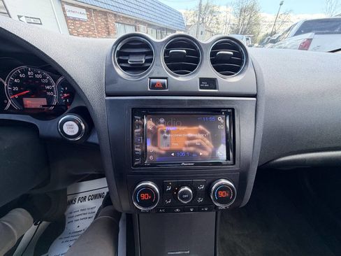 Used 2010 Nissan Altima Hybrid Sedan image 55