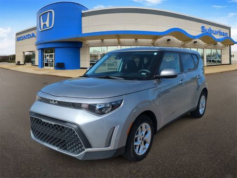 Used 2024 Kia Soul LX w/ Option Group 015 image 4