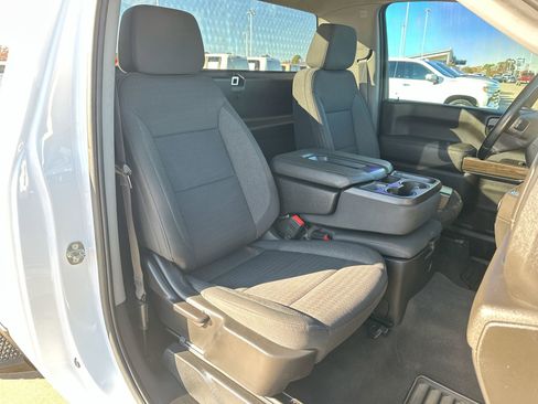 Used 2024 Chevrolet Silverado 3500 LT image 24