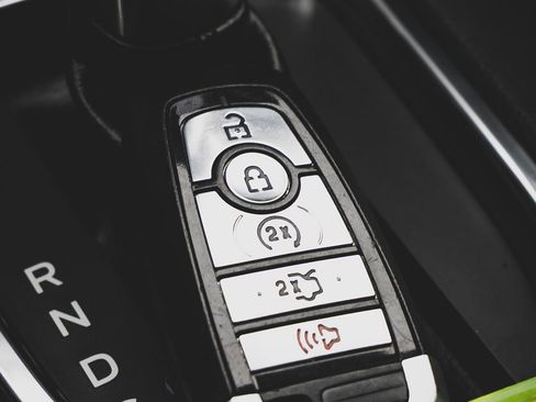 Used 2018 Ford Mustang Coupe w/ Equipment Group 101A image 5