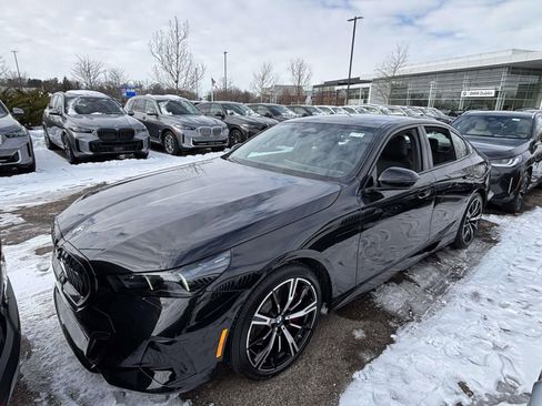 New 2026 BMW 540i xDrive w/ M Sport Package image 2