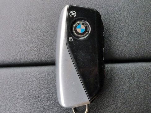 Used 2024 BMW X7 xDrive40i AWD/4WD image 31