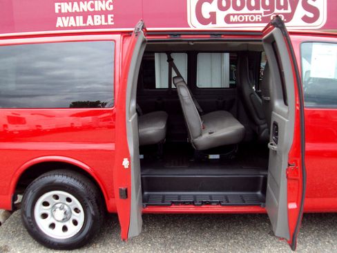 Used 2013 Chevrolet Express 1500 LT w/ LT Preferred Equipment Group image 11