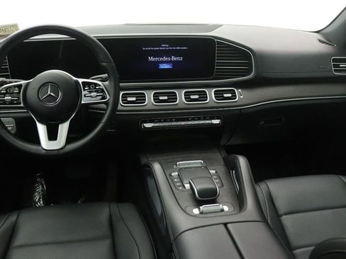 Certified 2022 Mercedes-Benz GLS 450 4MATIC image 9