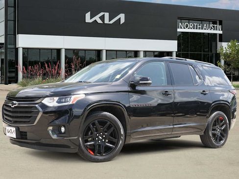 Used 2020 Chevrolet Traverse Premier w/ Redline Edition FWD image 1