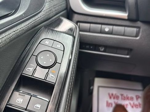 Certified 2023 Nissan Rogue SV AWD/4WD image 31