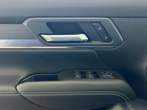 New 2026 GMC Terrain Elevation FWD image 8