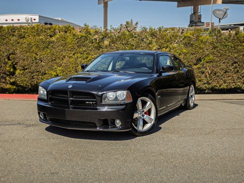 Used 2006 Dodge Charger SRT8 w/ SRT Option Group III image 1