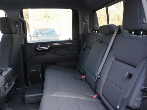 New 2026 Chevrolet Silverado 3500 LT image 25