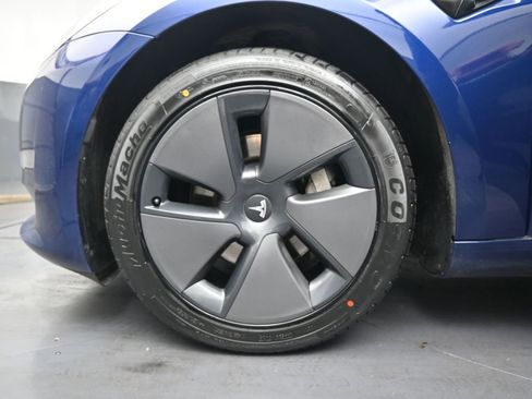 Used 2023 Tesla Model 3 Standard Range image 36