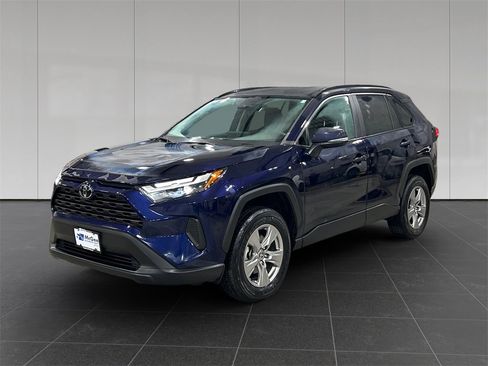 Used 2024 Toyota RAV4 XLE image 1
