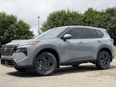 New 2026 Nissan Rogue SV FWD image 1