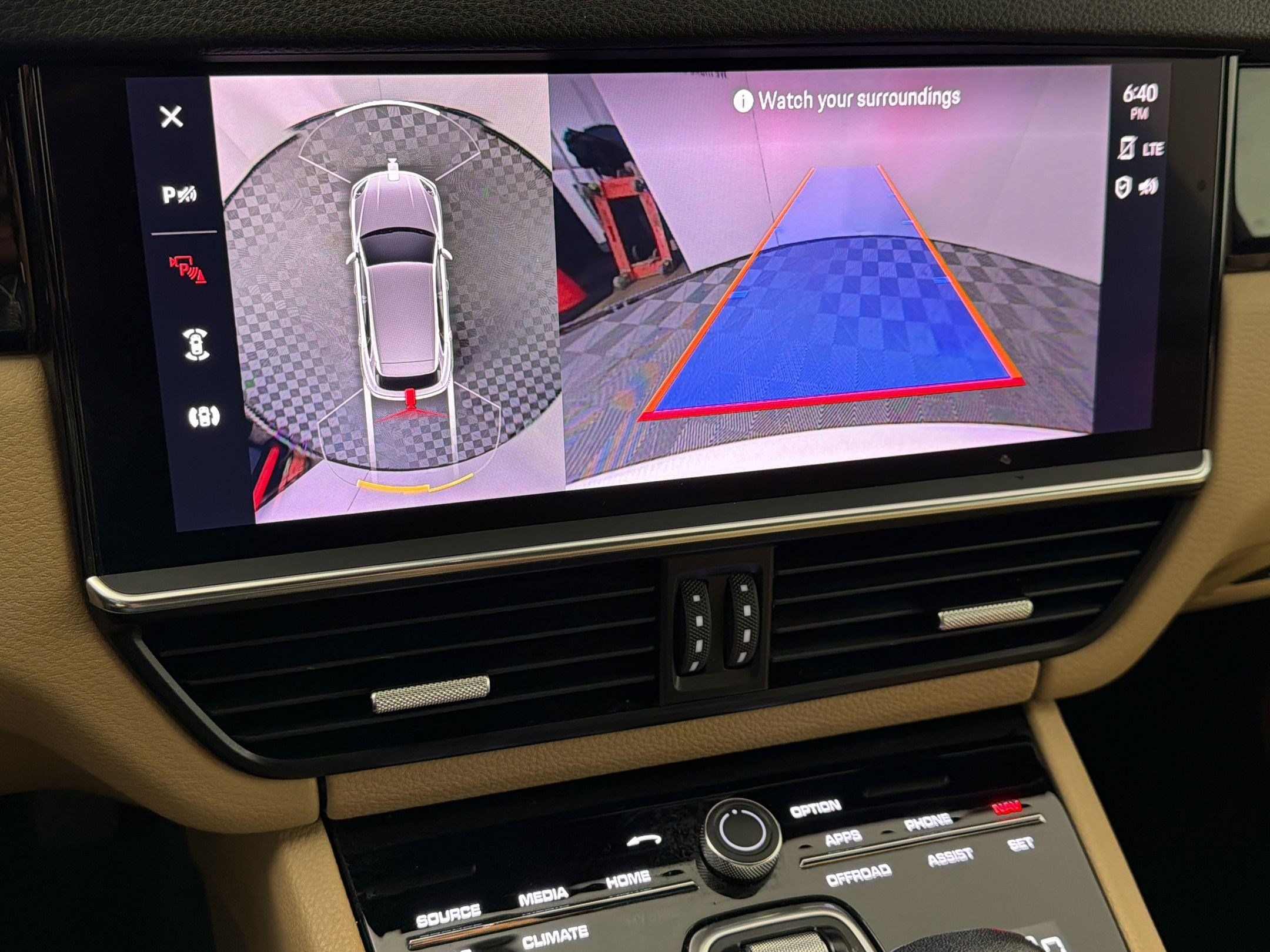 Certified 2023 Porsche Cayenne AWD/4WD image 20
