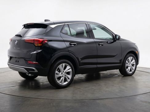 Used 2025 Buick Encore GX Preferred AWD/4WD image 9