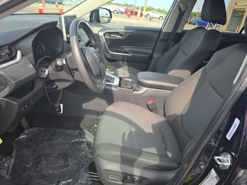 Used 2024 Toyota RAV4 XLE FWD image 12