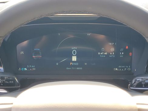 New 2026 Lincoln Corsair Premiere image 19