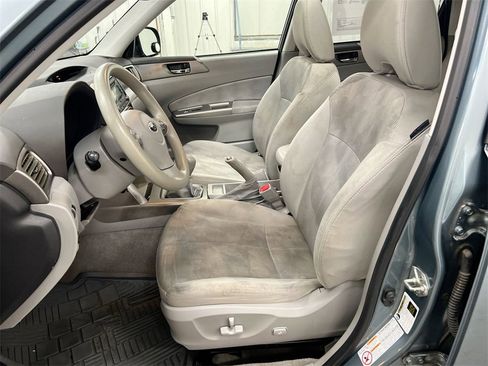 Used 2010 Subaru Forester 2.5X Premium w/ Popular Equipment Group 1A image 18
