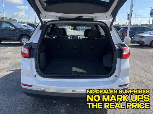 Used 2018 Chevrolet Equinox Premier FWD image 5