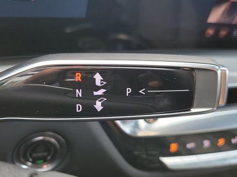 Certified 2024 Cadillac Lyriq Luxury AWD/4WD image 16