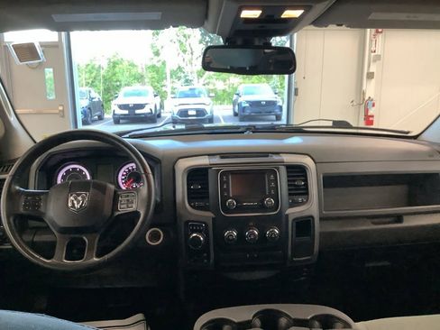 Used 2015 RAM 1500 Express AWD/4WD image 6