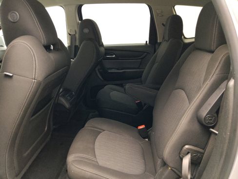 Used 2017 Chevrolet Traverse LT FWD image 18