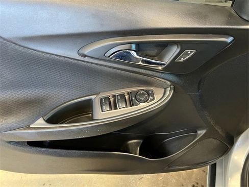 Used 2020 Chevrolet Malibu LT image 15