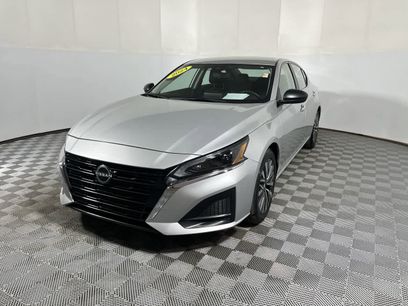 Used 2024 Nissan Altima 2.5 SV