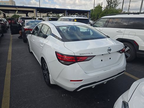 Used 2022 Nissan Sentra SV w/ All-Weather Package FWD image 7