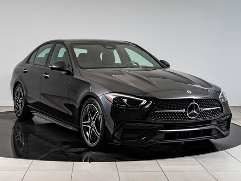 Certified 2022 Mercedes-Benz C 300 4MATIC Sedan image 12