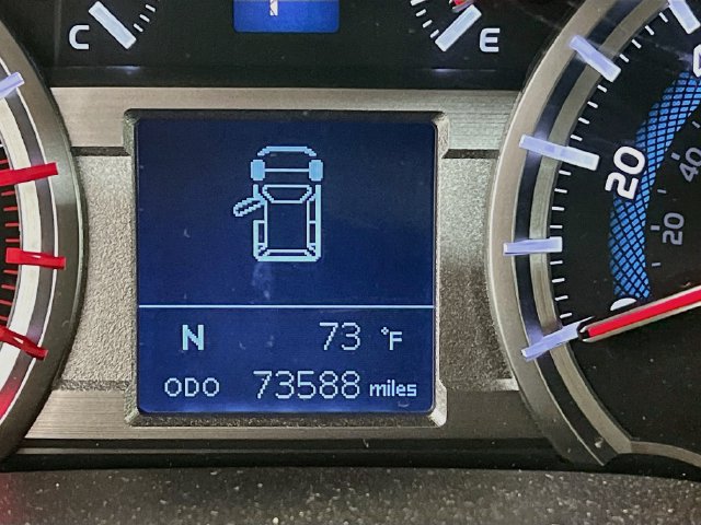 Used 2017 Toyota 4Runner Limited w/ Four Season Floor Mat Package AWD/4WD image 10