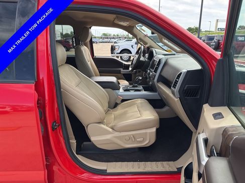 Used 2019 Ford F150 Lariat w/ Equipment Group 502A Luxury image 14