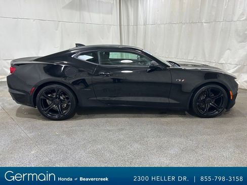 Used 2020 Chevrolet Camaro LT image 9