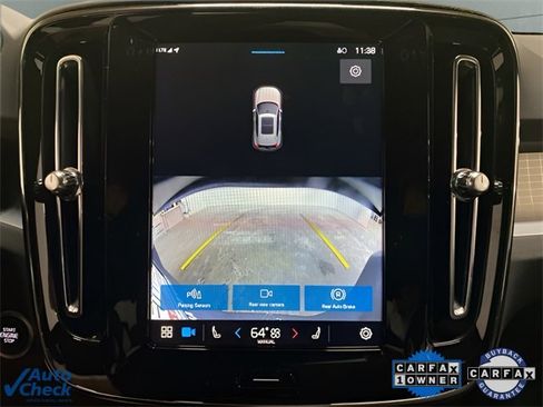 Used 2025 Volvo XC40 B5 Core image 43