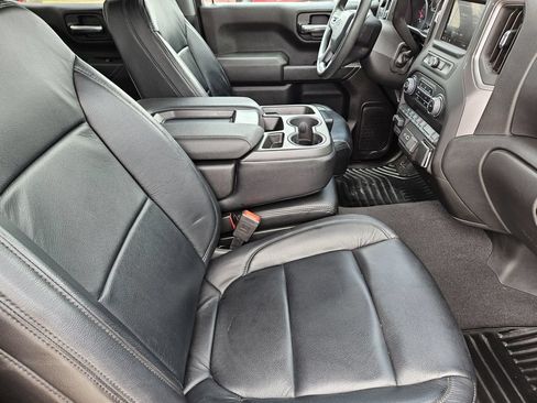 Used 2023 Chevrolet Silverado 1500 Custom Trail Boss AWD/4WD image 19