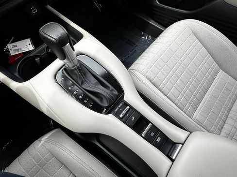 Used 2024 Honda HR-V LX image 29
