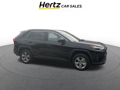 Used 2025 Toyota RAV4 LE image 1
