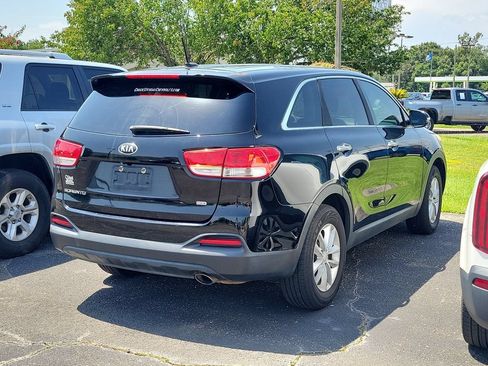 Used 2018 Kia Sorento L FWD image 4