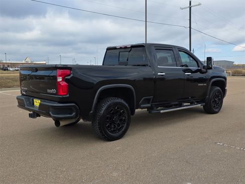 Used 2021 Chevrolet Silverado 2500 High Country w/ Z71 Off-Road Package image 8