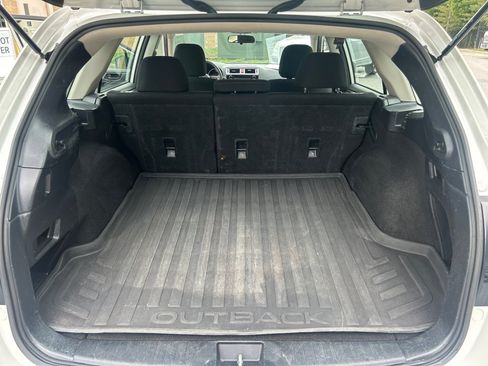 Used 2018 Subaru Outback 2.5i AWD/4WD image 15