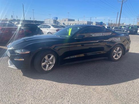 Used 2019 Ford Mustang Coupe image 2