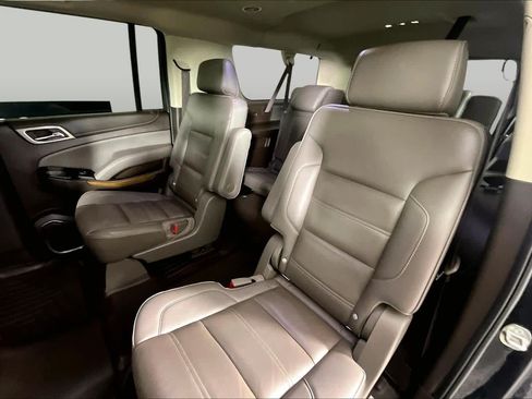 Used 2020 GMC Yukon XL Denali RWD image 18