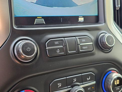 Used 2020 Chevrolet Silverado 1500 LT w/ All-Star Edition image 31