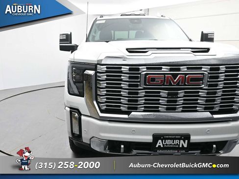 New 2026 GMC Sierra 2500 Denali w/ Denali Reserve Package image 3