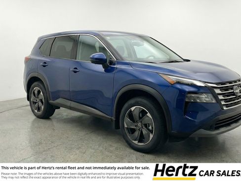 Used 2025 Nissan Rogue SV AWD/4WD image 1