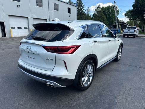 Used 2020 INFINITI QX50 Luxe w/ Navigation Package AWD/4WD image 3