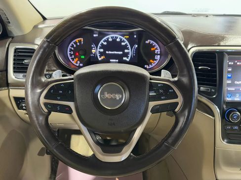 Used 2014 Jeep Grand Cherokee Overland AWD/4WD image 13