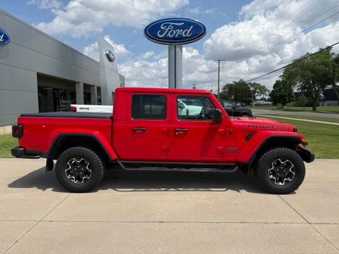 Used 2023 Jeep Gladiator Rubicon w/ Cold Weather Group AWD/4WD image 7