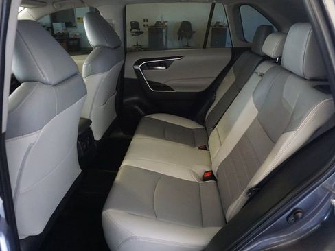 Used 2024 Toyota RAV4 XLE Premium image 20