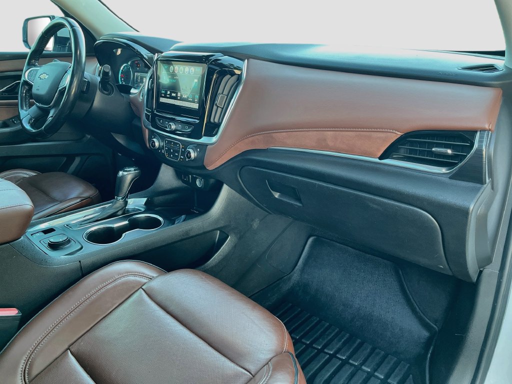Used 2018 Chevrolet Traverse High Country AWD/4WD image 30